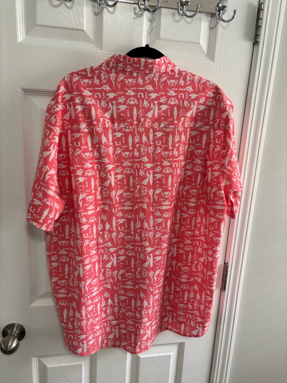 HUK Men's Coral Short-Sleeve Button-Up Shirt - Picture 2 of 5